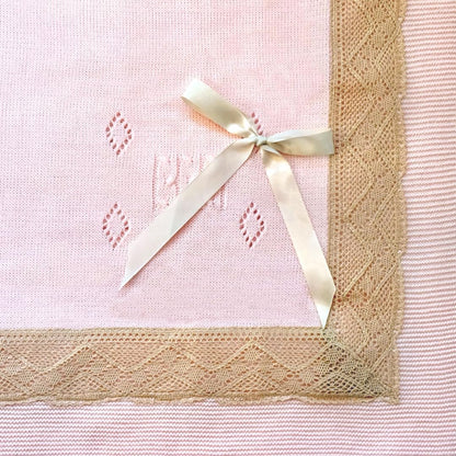 Cozy Knit Baby Blanket with Diamond Patterns and Lace Trim