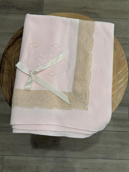 Cozy Knit Baby Blanket with Diamond Patterns and Lace Trim