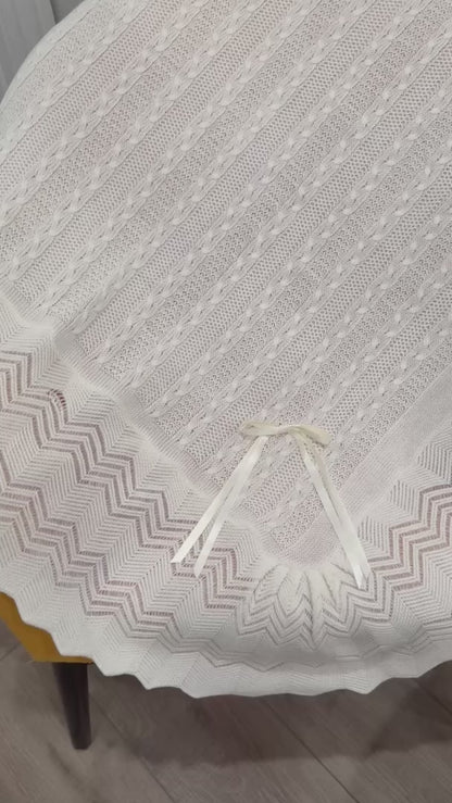 Soft Knit Baby Blanket with Rounded Corners & Bow